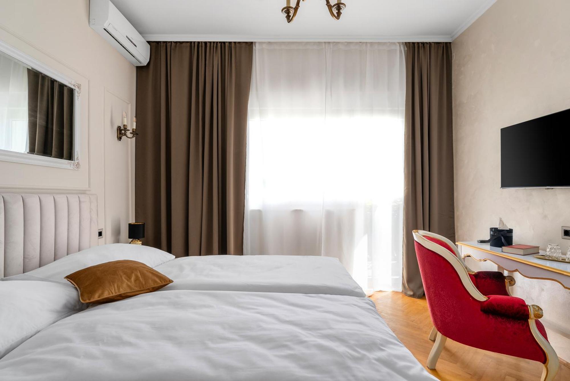 Storge Boutique Bed & Breakfast Omiš Zewnętrze zdjęcie